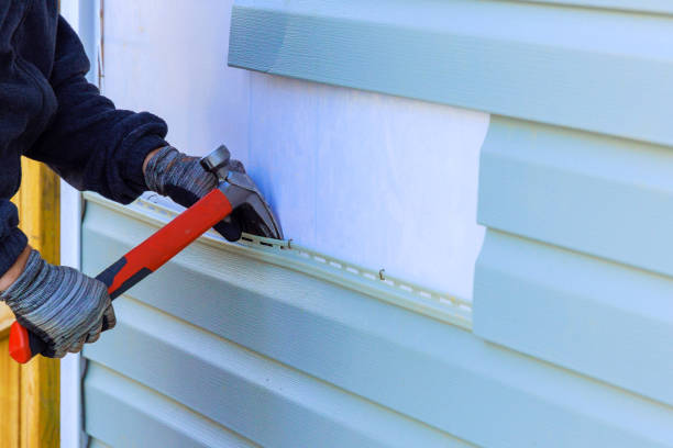 Reliable Siding Replacement contractor in Burlington, CO by Creative Siding